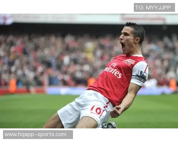 范佩西坚决不辞职回应球队落后埃因霍温17分管理层态度需进一步沟通